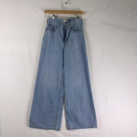 Abercrombie & Fitch Denim - Abercrombie & Fitch Light Blue Wide-Leg Jeans
